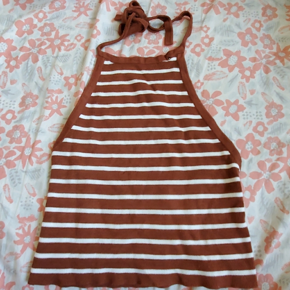 Halter crop top